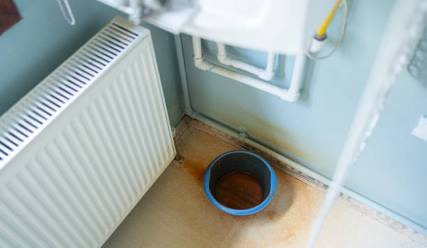 Best Emergency water damage restoration  in Kalama, WA